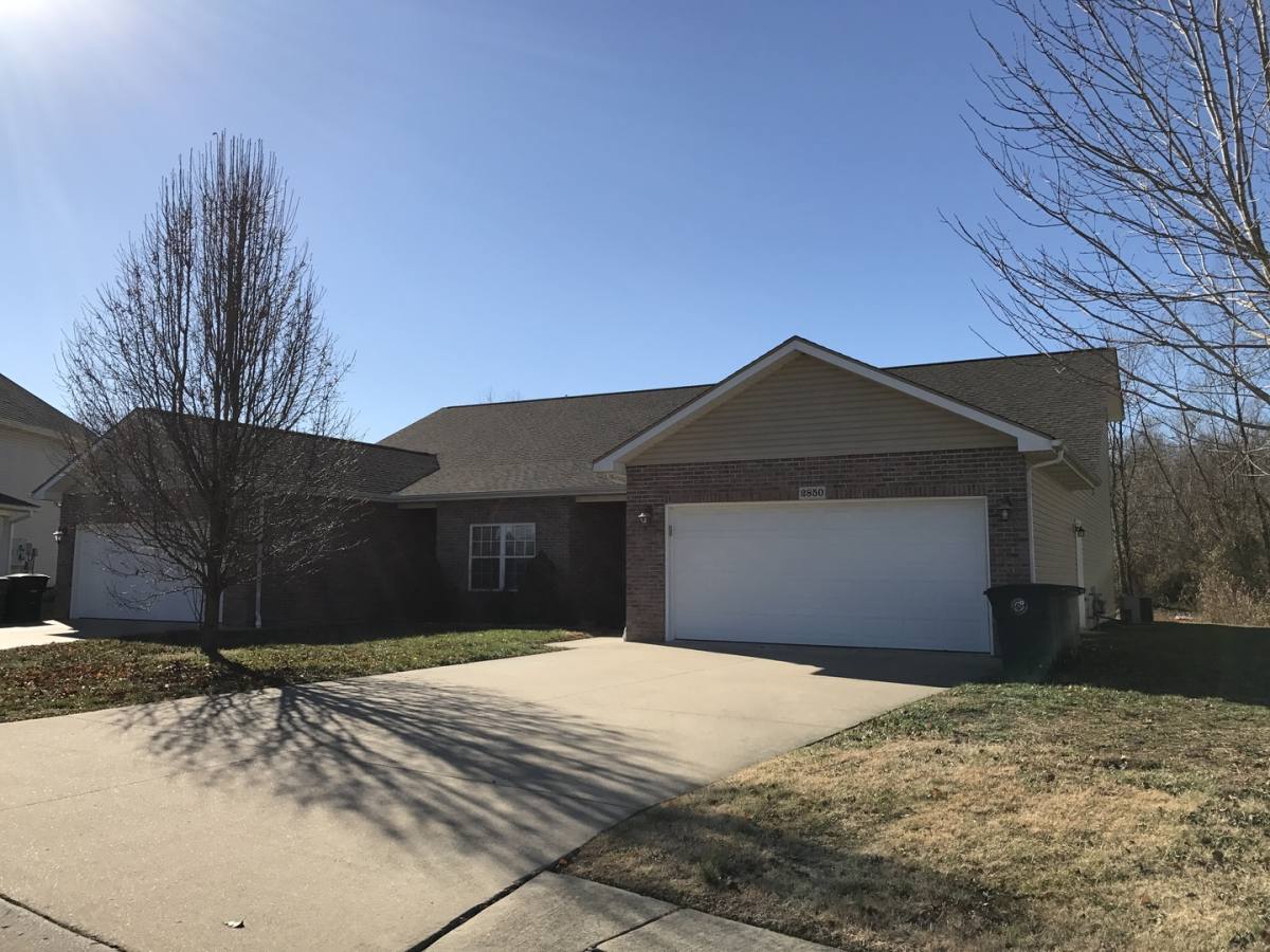 Apartment for rent at 2850 2852 Larkspur, Cape Girardeau, MO 63701