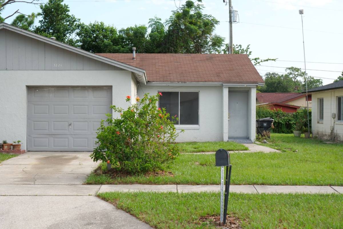 House for rent at 3221 Split Willow Dr, Orlando, FL 32808