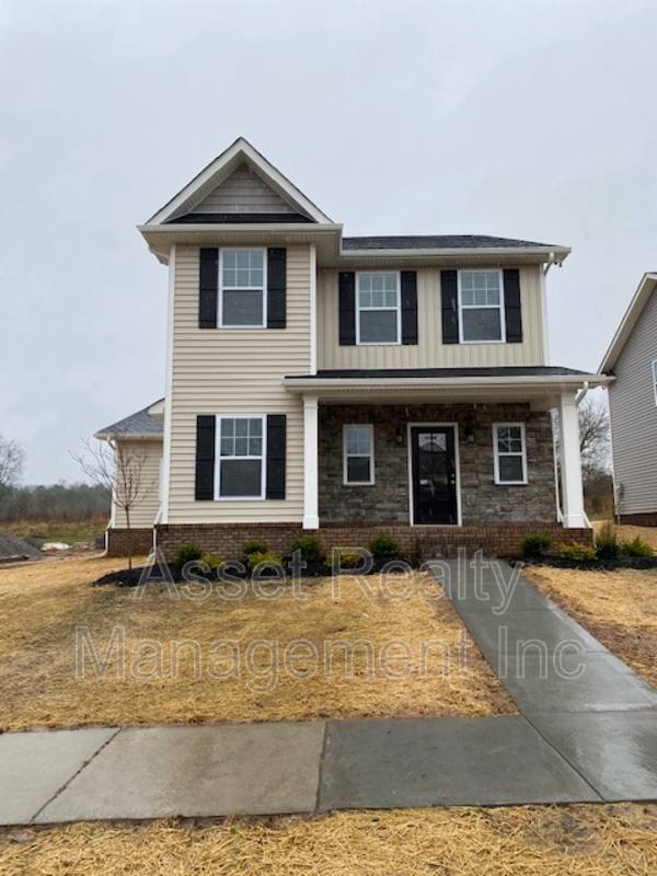 House for rent at 124 Fallberry St, Oak Ridge, TN 37830