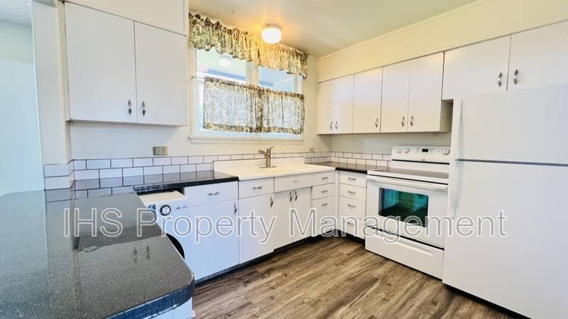 Apartment for rent at 1209 George Washington Way #34, Richland, WA 99352