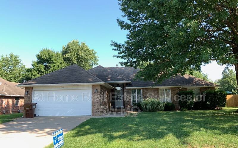 House for rent at 2155 E Cragmont, Springfield, MO 65804