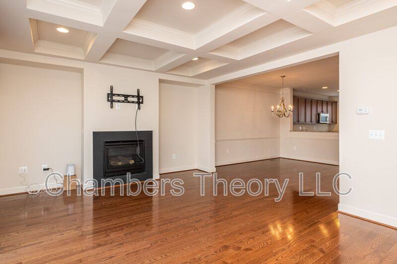 Townhouse for rent at 3431 Kemper Rd, Arlington, VA 22206