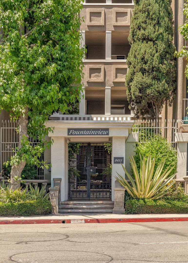 House for rent at 8455 Fountain Ave, West Hollywood, CA 90069