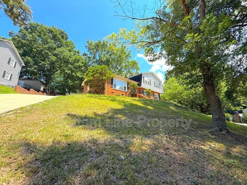 House for rent at 7727 Ritter Dr, Charlotte, NC 28270