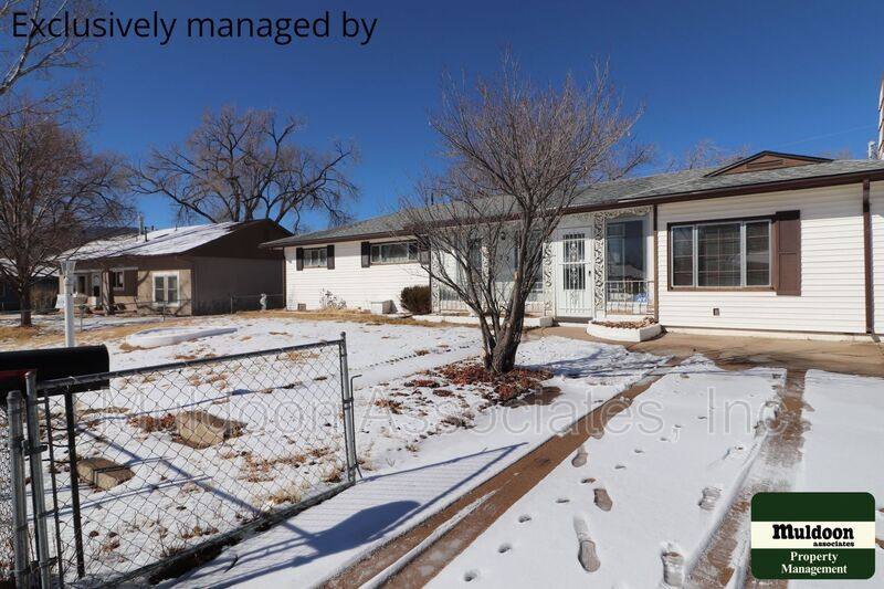 House for rent at 212 Grape Dr, Colorado Springs, CO 80911