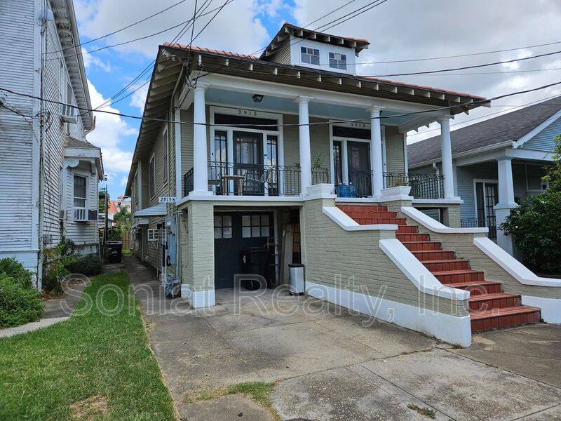 Apartment for rent at 2915 Grand Route St John, New Orleans, LA 70119