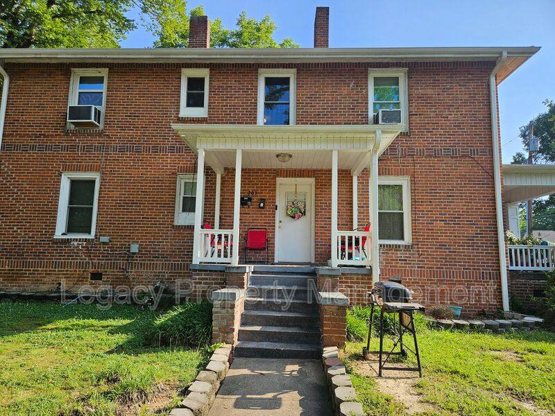 House for rent at 703-B Askew St, Burlington, NC 27215