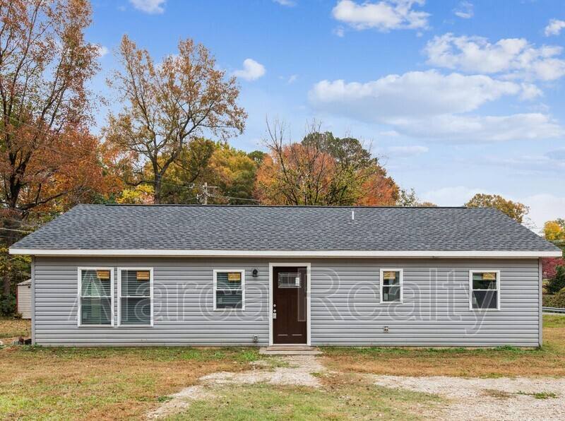 House for rent at 7461 Elwood Dr, Charlotte, NC 28227