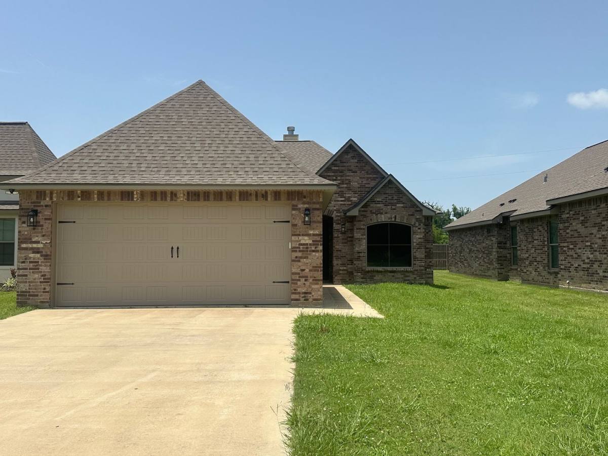 House for rent at 556 Shelia Dr, Sulphur, LA 70663