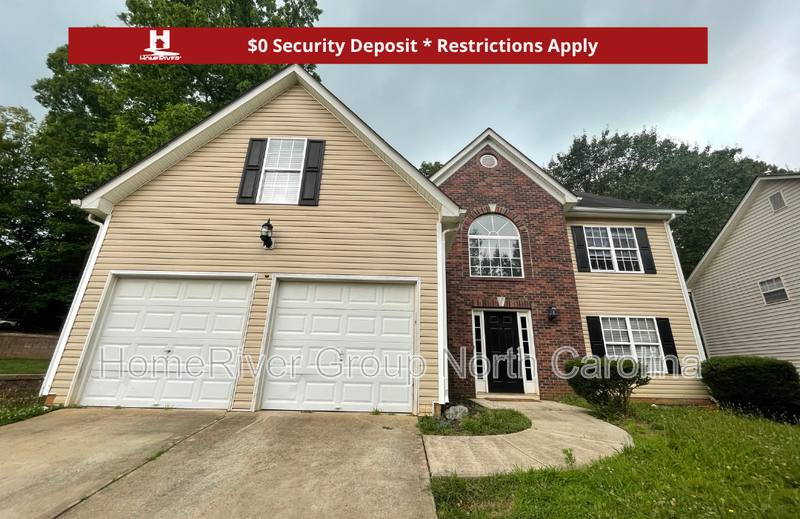 House for rent at 5111 Eagle Creek Dr, Charlotte, NC 28269