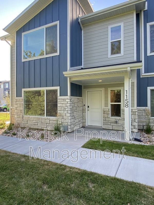 Townhouse for rent at 1108 N 1880 W, Farmington, UT 84025