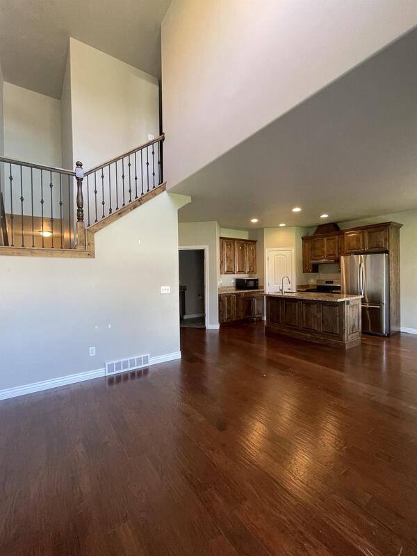 Townhouse for rent at 1166 S 200 E, Orem, UT 84058