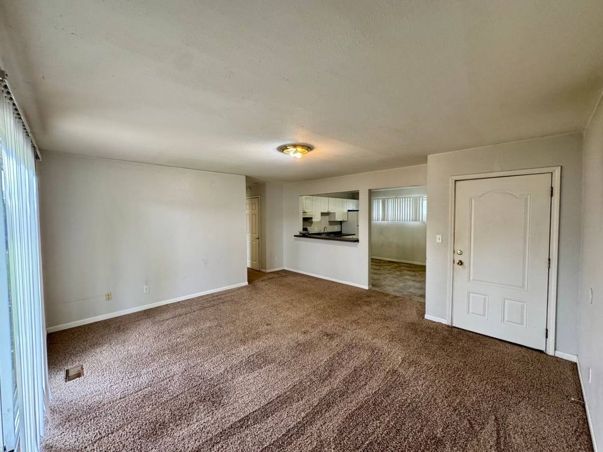 Apartment for rent at 399 W Allen, Knob Noster, MO 65336