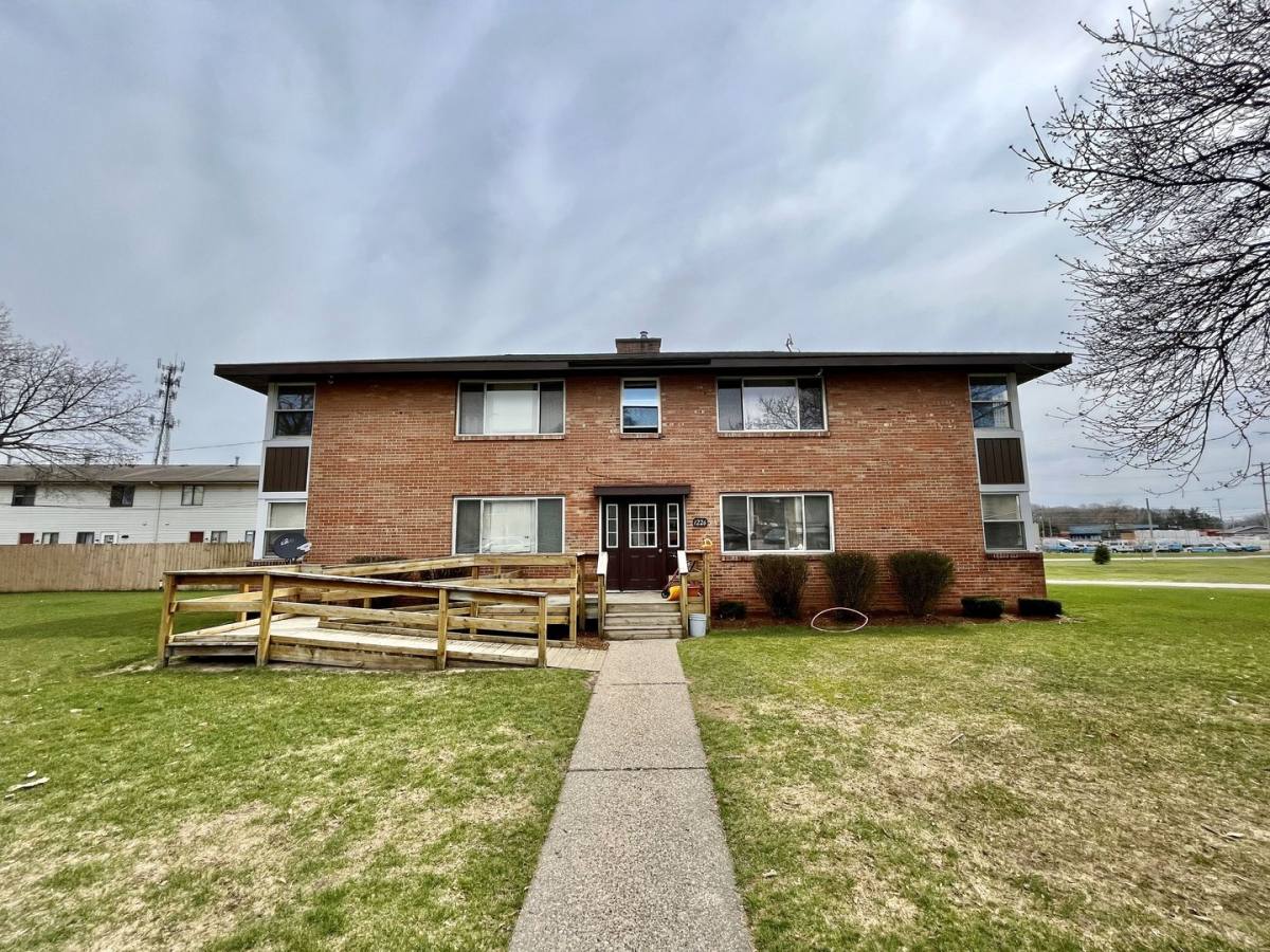 Apartment for rent at 1226 Ottillia St SE, Grand Rapids, MI 49507