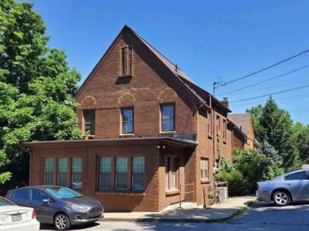 Apartment for rent at 1503 S Walnut St, Bloomington, IN 47401