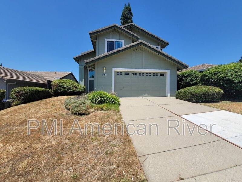 House for rent at 103 Farham Dr, Folsom, CA 95630