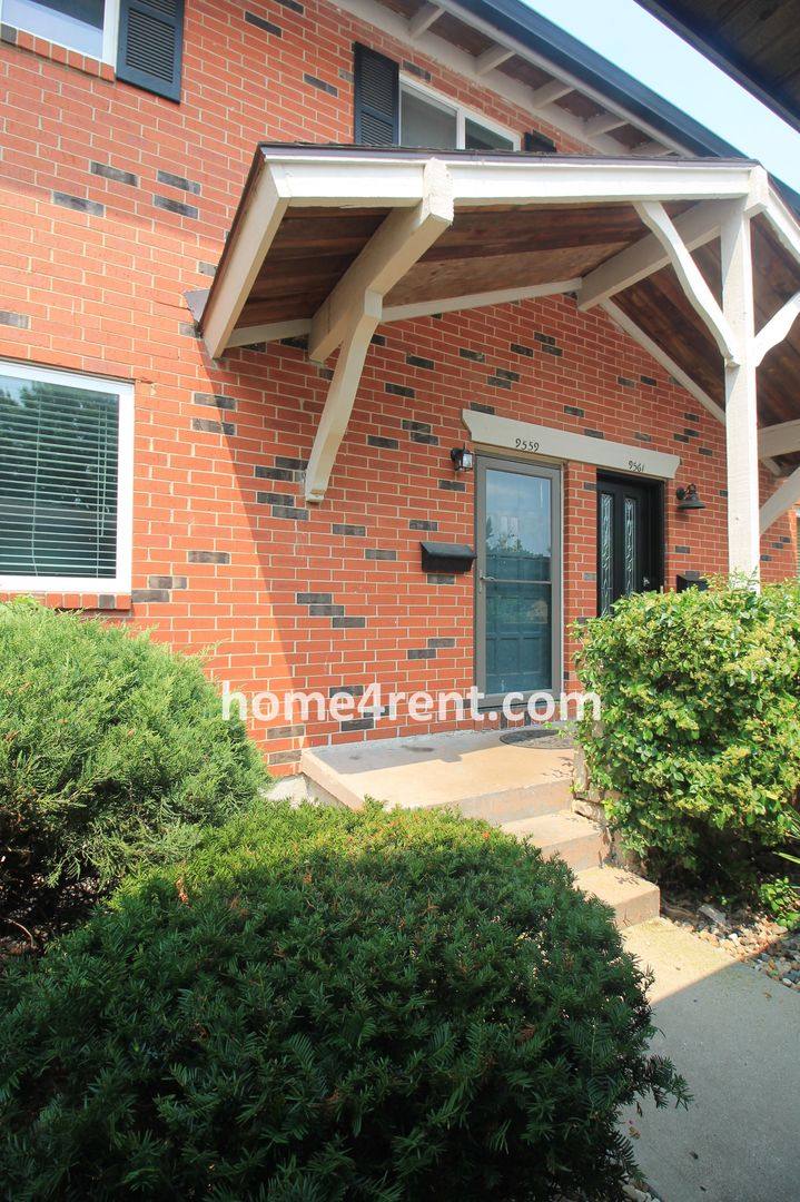 Townhouse for rent at 9559 Outlook Dr, Overland Park, KS 66207
