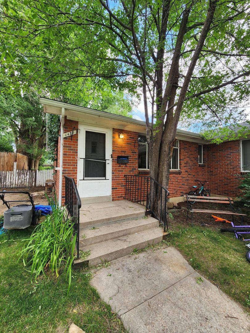 House for rent at 1427 N Custer Ave, Colorado Springs, CO 80903