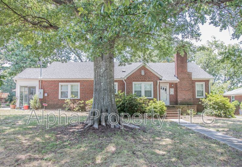 House for rent at 8 Crescent Ridge Dr, Greenville, SC 29615