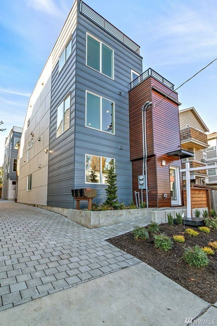 Townhouse for rent at 9515 8th Ave NW, Seattle, WA 98117