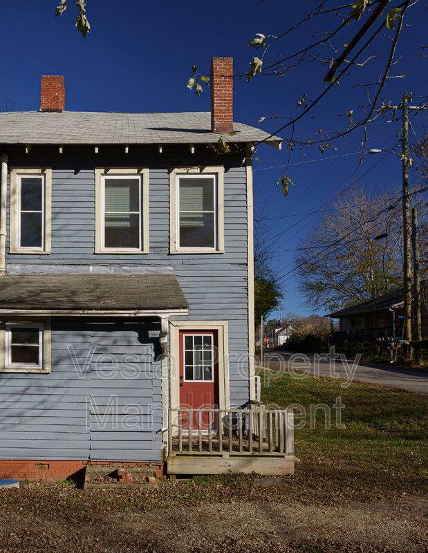 Apartment for rent at 2 3rd St #A, Asheville, NC 28804