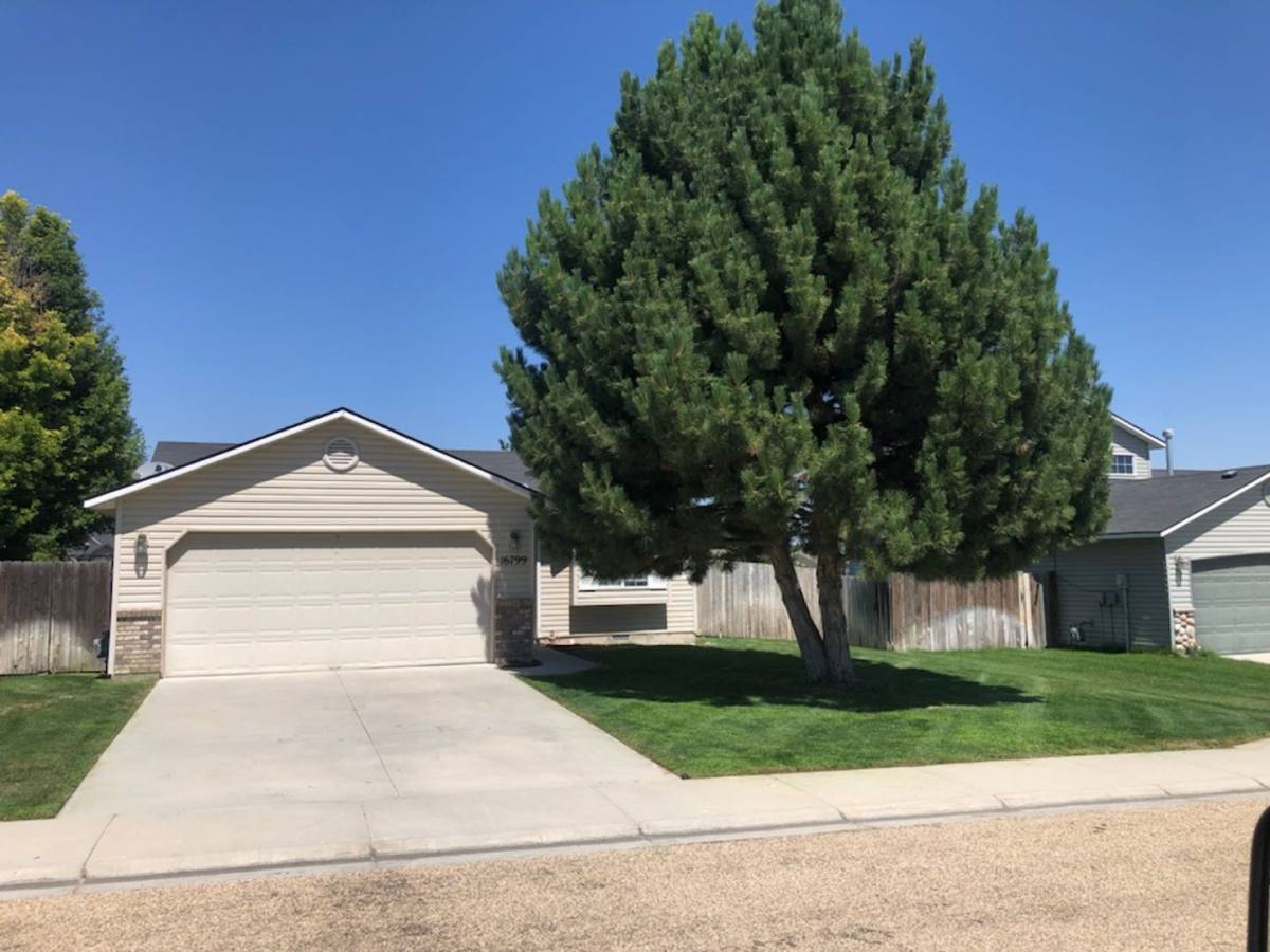 House for rent at 16799 Naito Ave, Caldwell, ID 83607