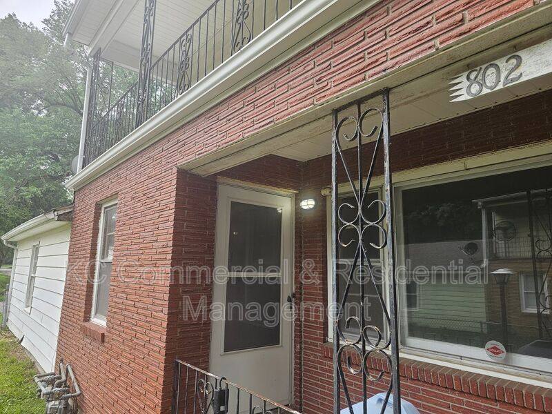 House for rent at 802 E 75th Terrace, Kansas City, MO 64131