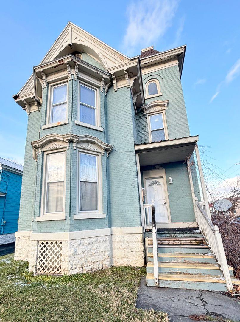 Apartment for rent at 119 E Bloomfield St, Rome, NY 13440