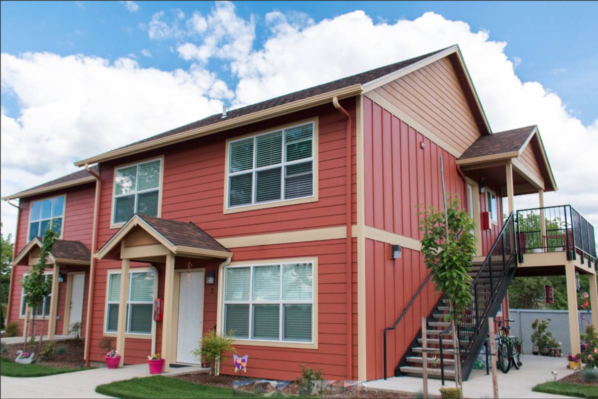 Apartment for rent at 2579, 2583 & 2587 Wallace Rd NW, Salem, OR 97301
