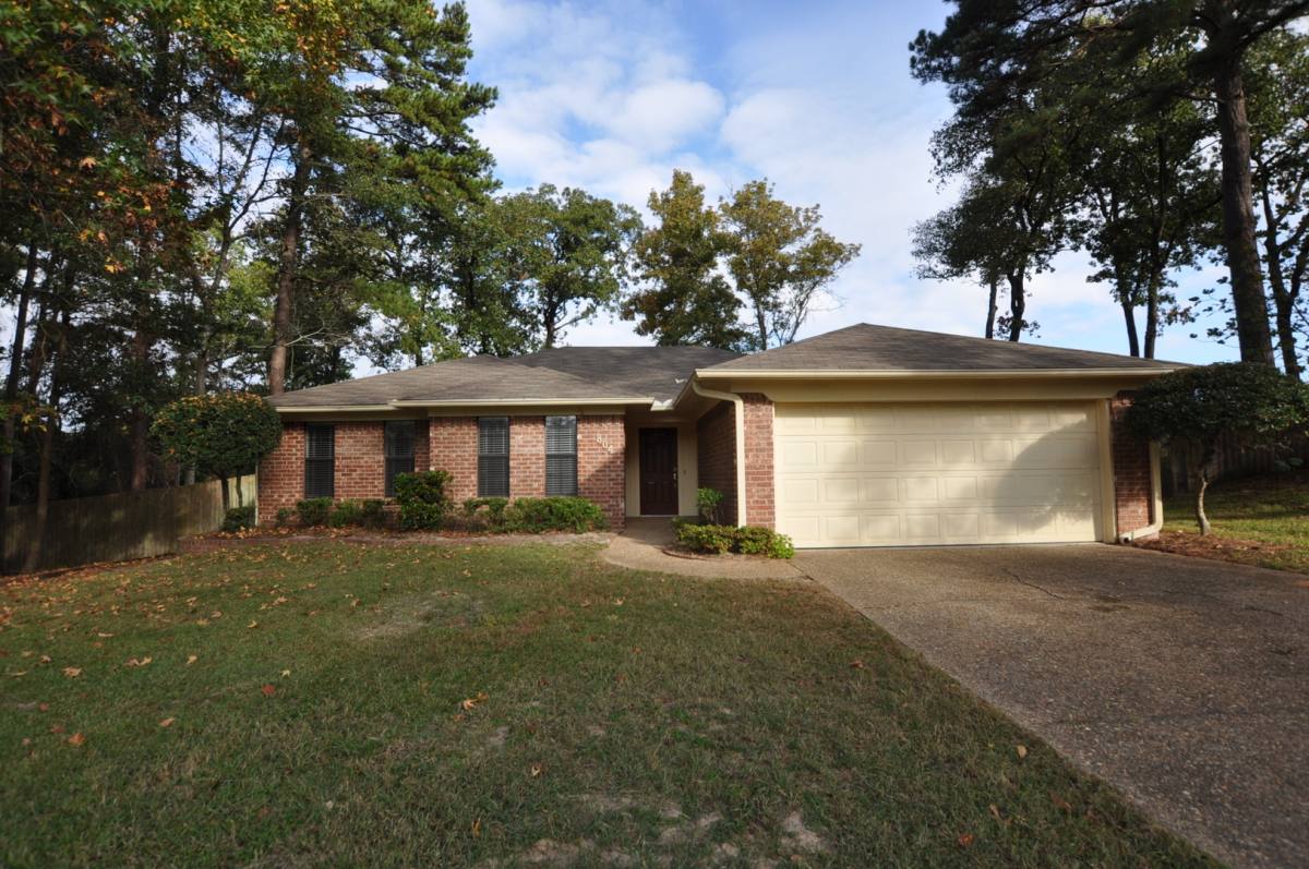 House for rent at 804 Elaine Dr, Tyler, TX 75703