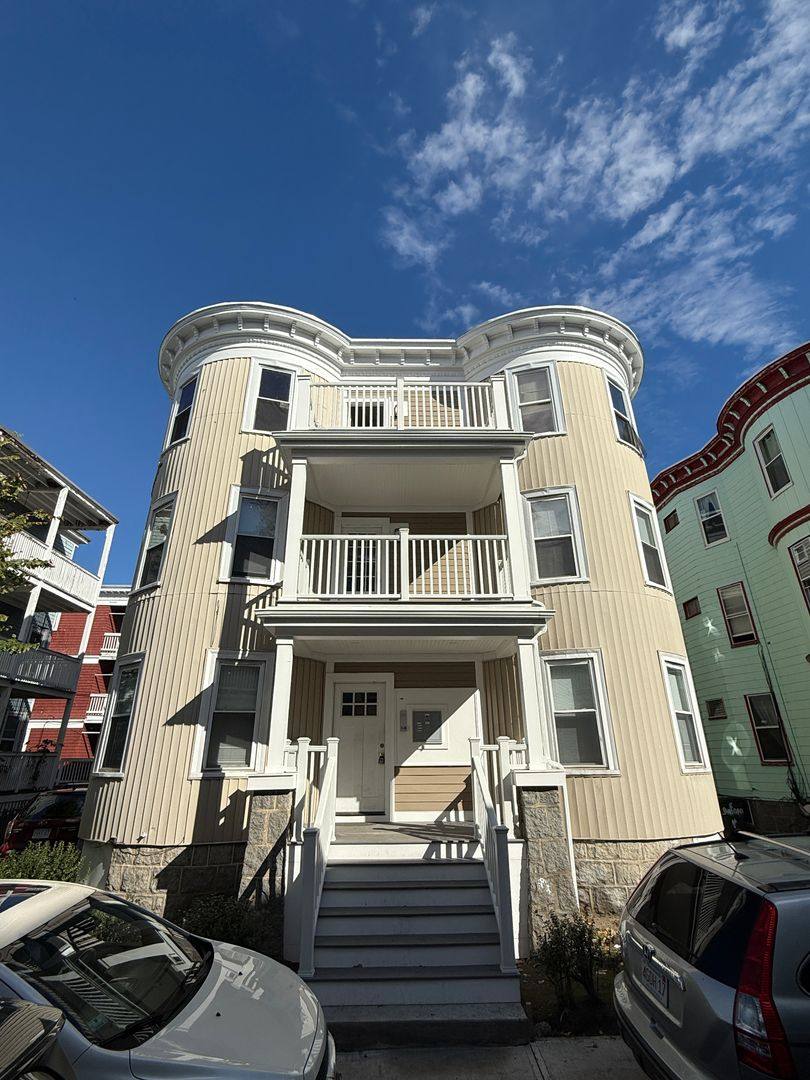 Apartment for rent at 4 Sumner Square, Dorchester, MA 02125