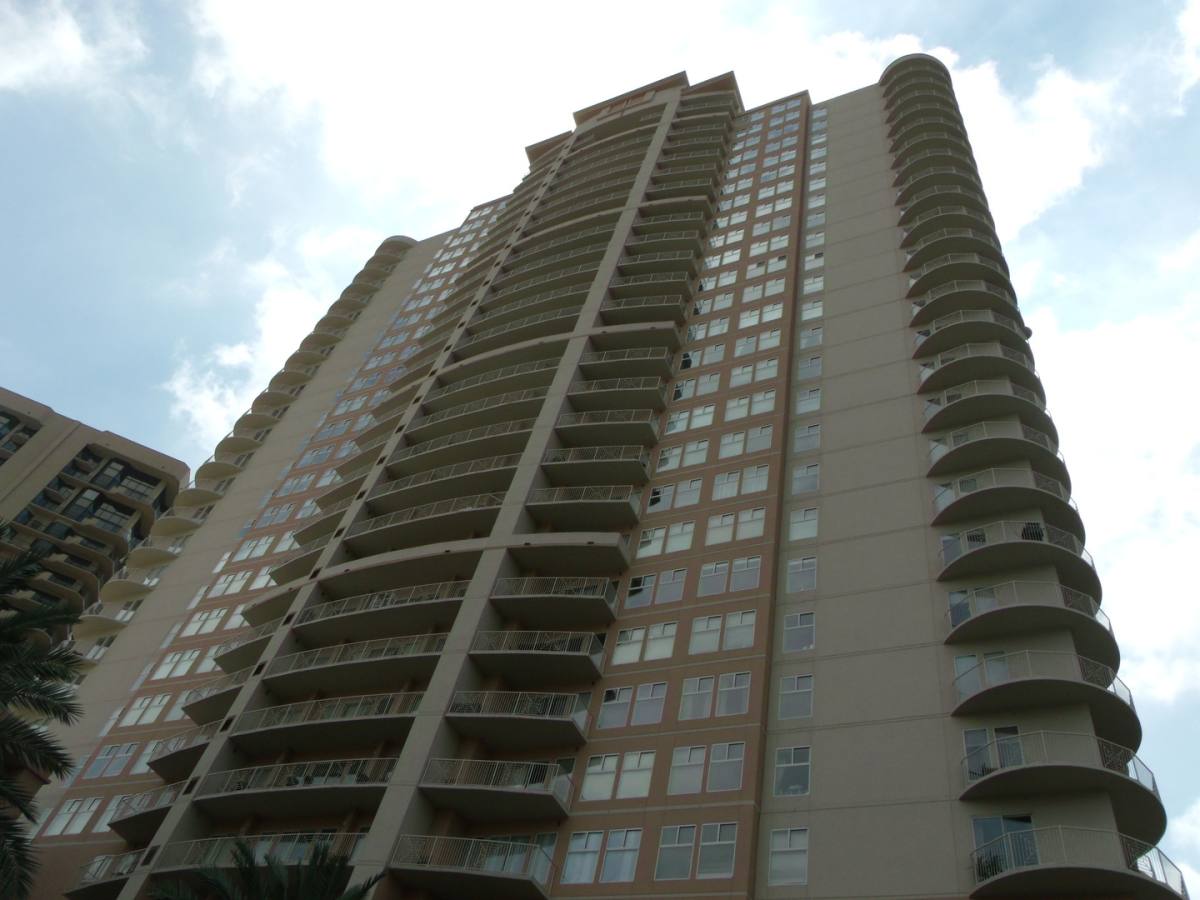 Apartment for rent at 3505 Sage Rd, Houston, TX 77056