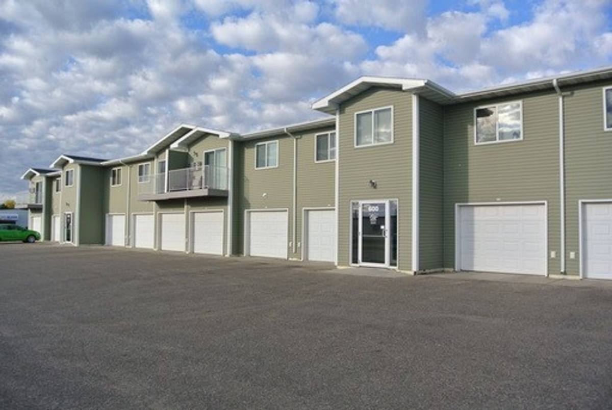 Apartment for rent at 1100 32nd Ave SW, Minot, ND 58701