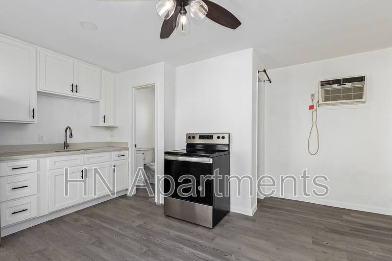 House for rent at 2412 E Monroe St #8, Phoenix, AZ 85034