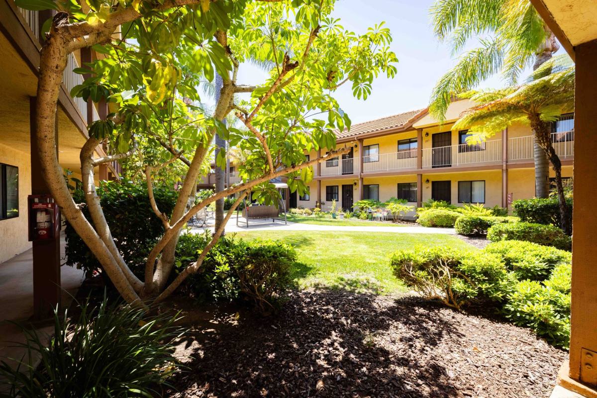 Apartment for rent at 4906 La Cuenta Dr, San Diego, CA 92124