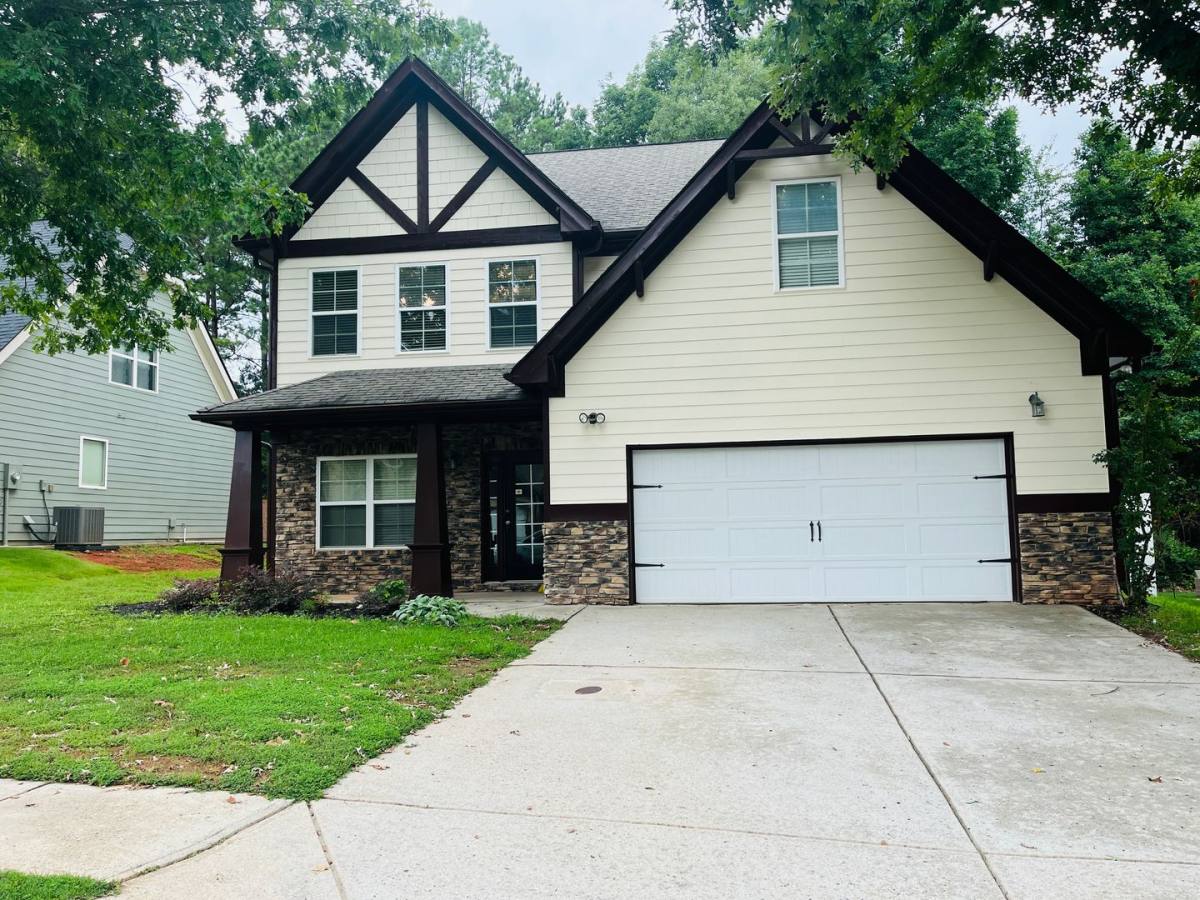 House for rent at 26 Cliffhaven Circle, Newnan, GA 30263
