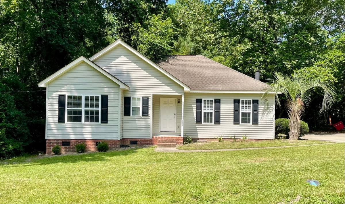 House for rent at 131 Woodland Dr, Lexington, SC 29072