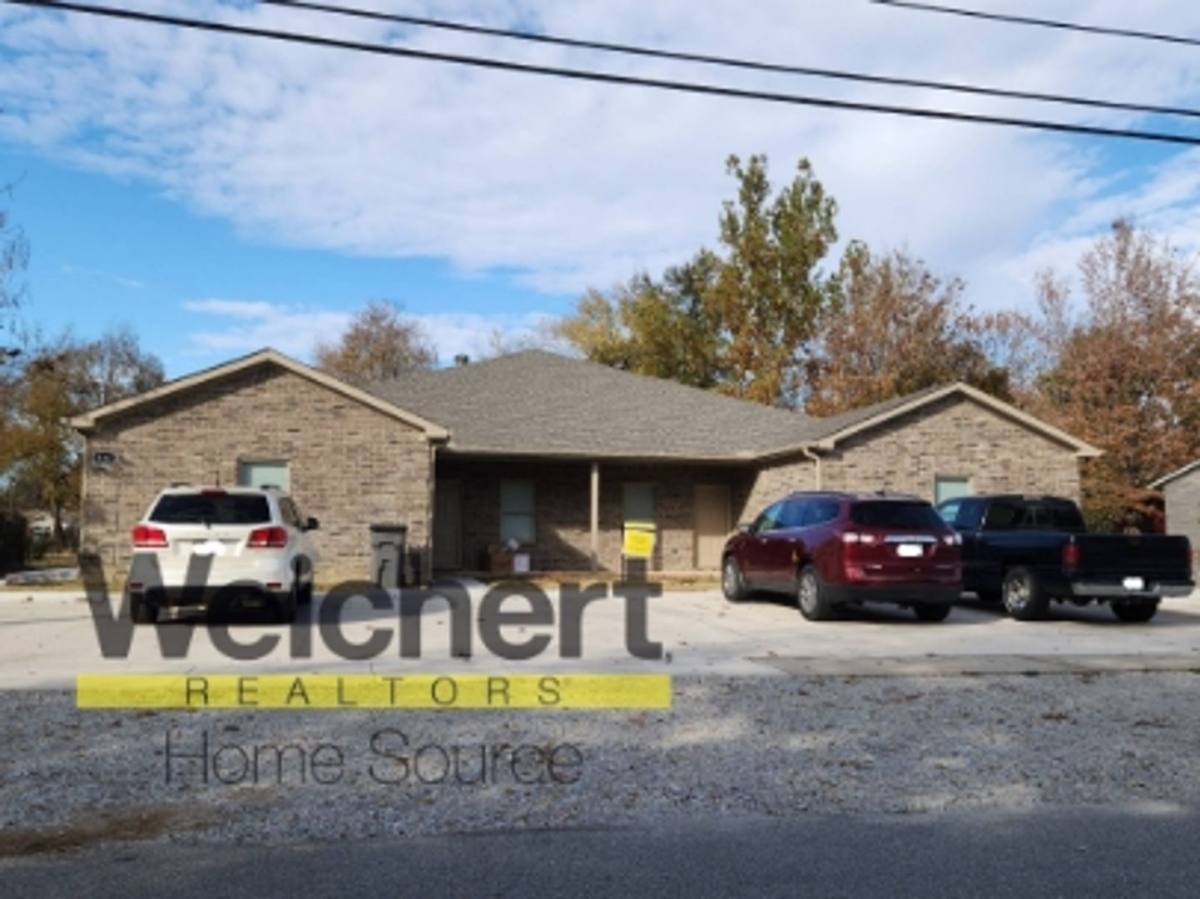 Apartment for rent at 824 N 4th St, Paragould, AR 72450