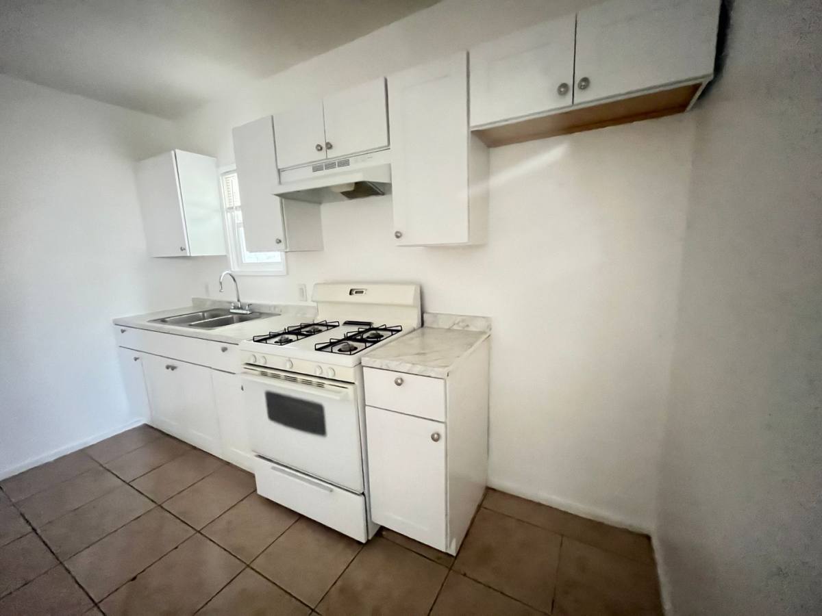 Apartment for rent at 1088-1098 Acacia Ave, San Bernardino, CA 92410
