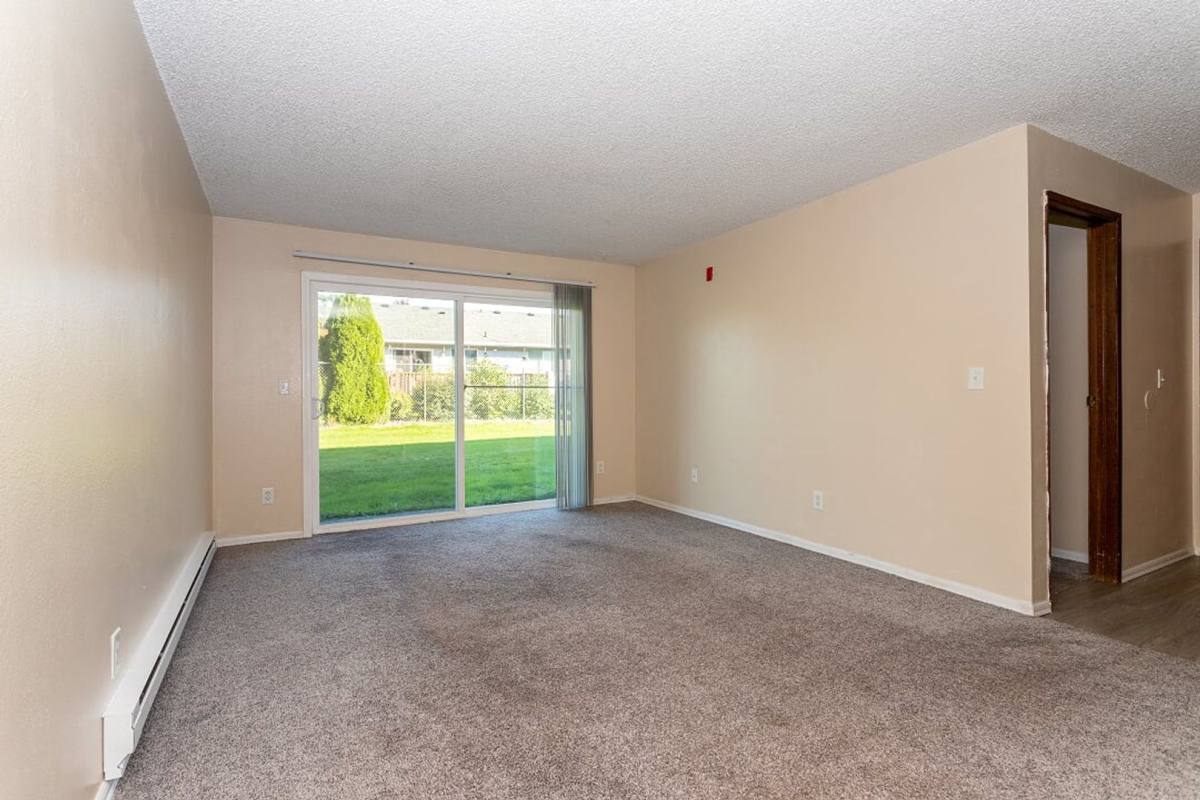 Apartment for rent at 1936 F St SE, Auburn, WA 98002