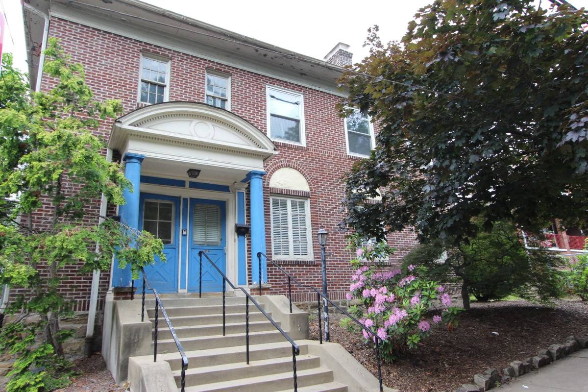 Apartment for rent at 2012 Shady Ave, Pittsburgh, PA 15217