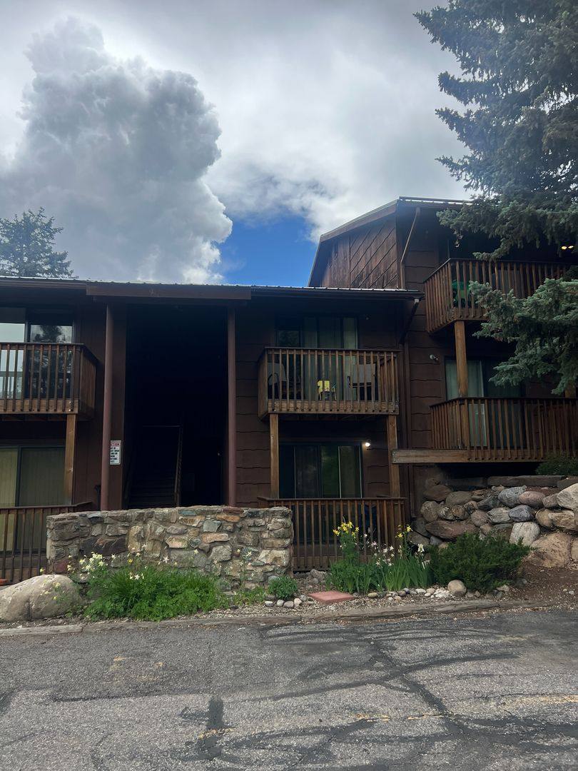 Condo for rent at 300 W 32nd St, Durango, CO 81301