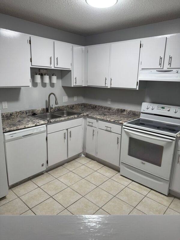 Townhouse for rent at 5801 Tower St, Rockford, MN 55373