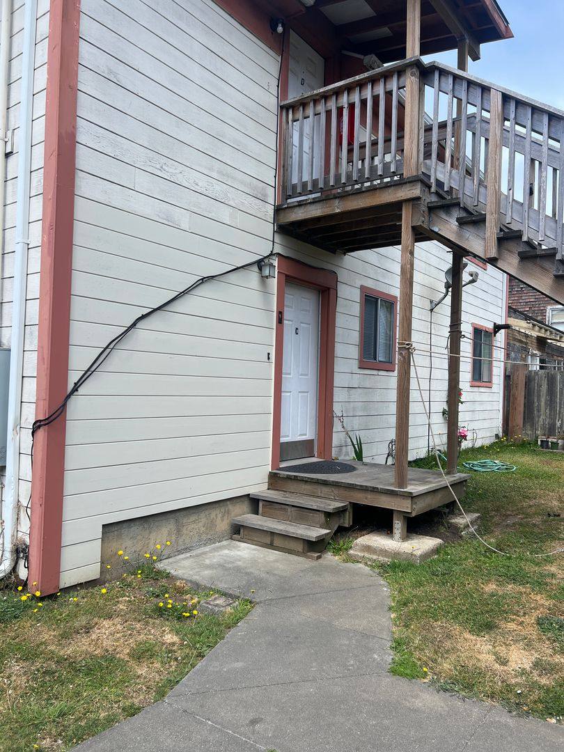 Apartment for rent at 1213 6th St, Eureka, CA 95501