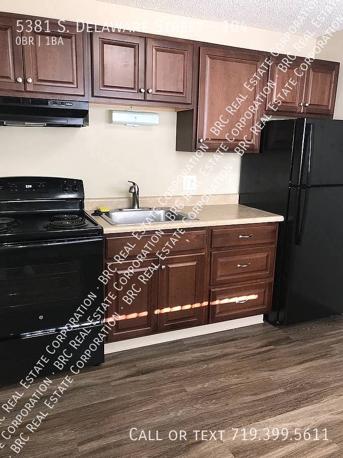Apartment for rent at 5381 S Delaware St, Littleton, CO 80120