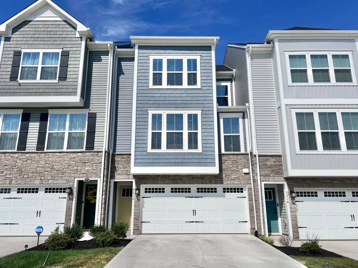 Townhouse for rent at 9212 Edenderry Dr, Fredericksburg, VA 22408