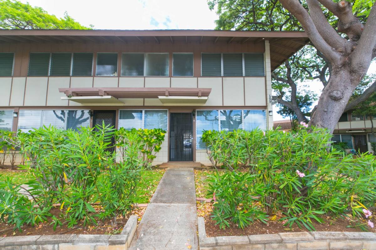 Townhouse for rent at 4202 Keanu St, Honolulu, HI 96816