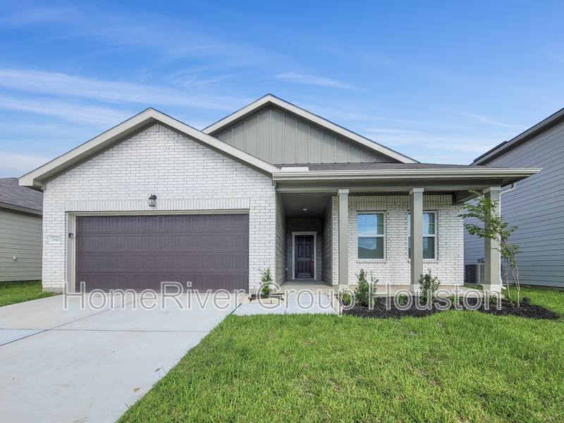 House for rent at 28410 Selsdon Court, Huffman, TX 77336