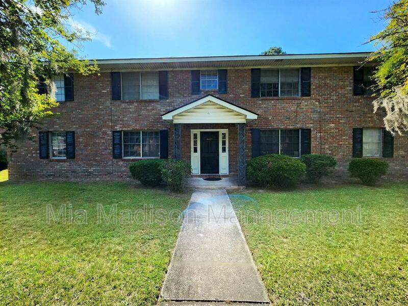 Apartment for rent at 4407 Caroline Dr #B, Savannah, GA 31404