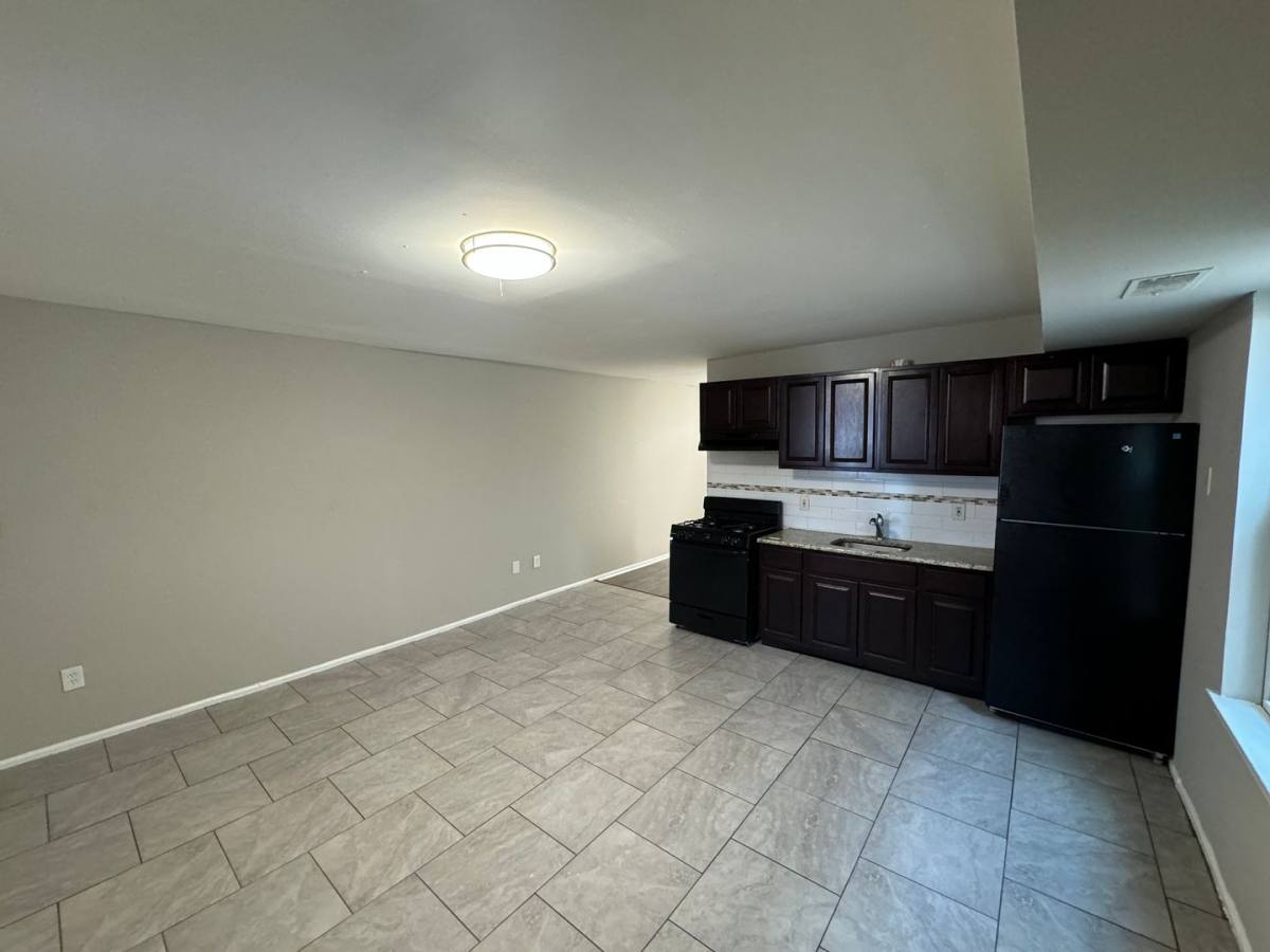 Apartment for rent at 141 - 145 Cooper Ave, Audubon, NJ 08106
